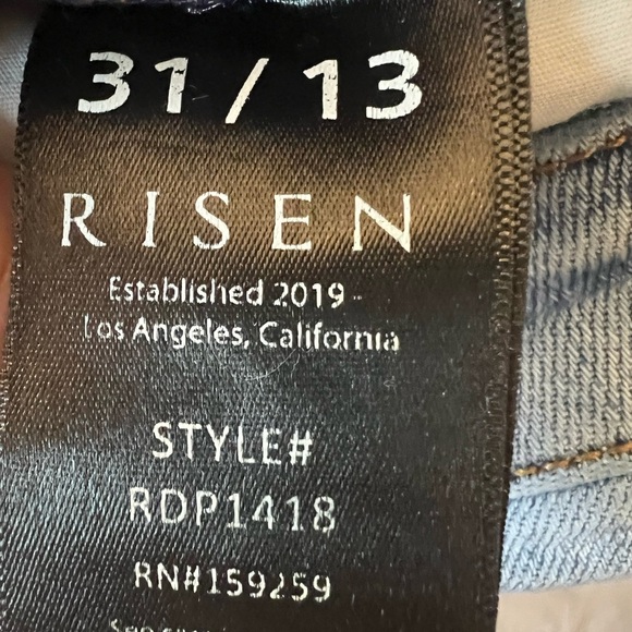 Women's Blue Distressed Jeans - Picture 5 of 6